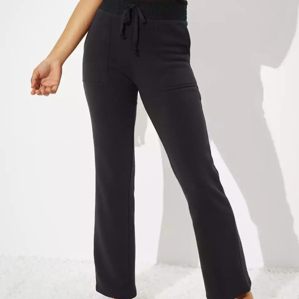 AE Women's High-Waisted Black Sweatpants